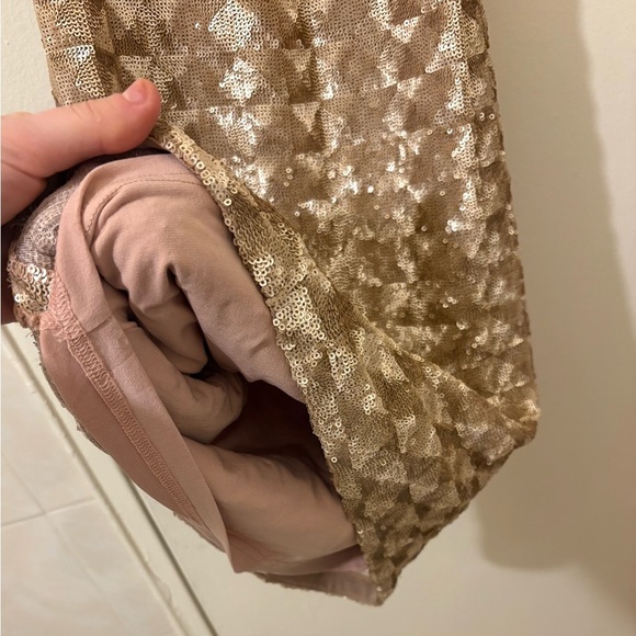 Elegant Sequin Dress in Gold and Pink - Picture 2 of 7